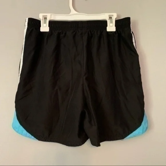 NIKE Women’s Shorts - Picture 7 of 7